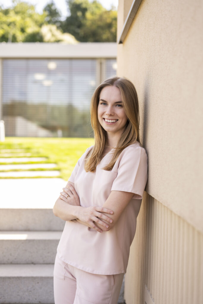 Bc. Klára Čadová, dentální hygienistka - CLINIQ Dejvice