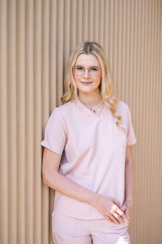 Mgr. Valerie Burešová, dentální hygienistka - CLINIQ Dejvice